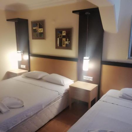 Hotel Santur คูซาดาซี ภายนอก รูปภาพ