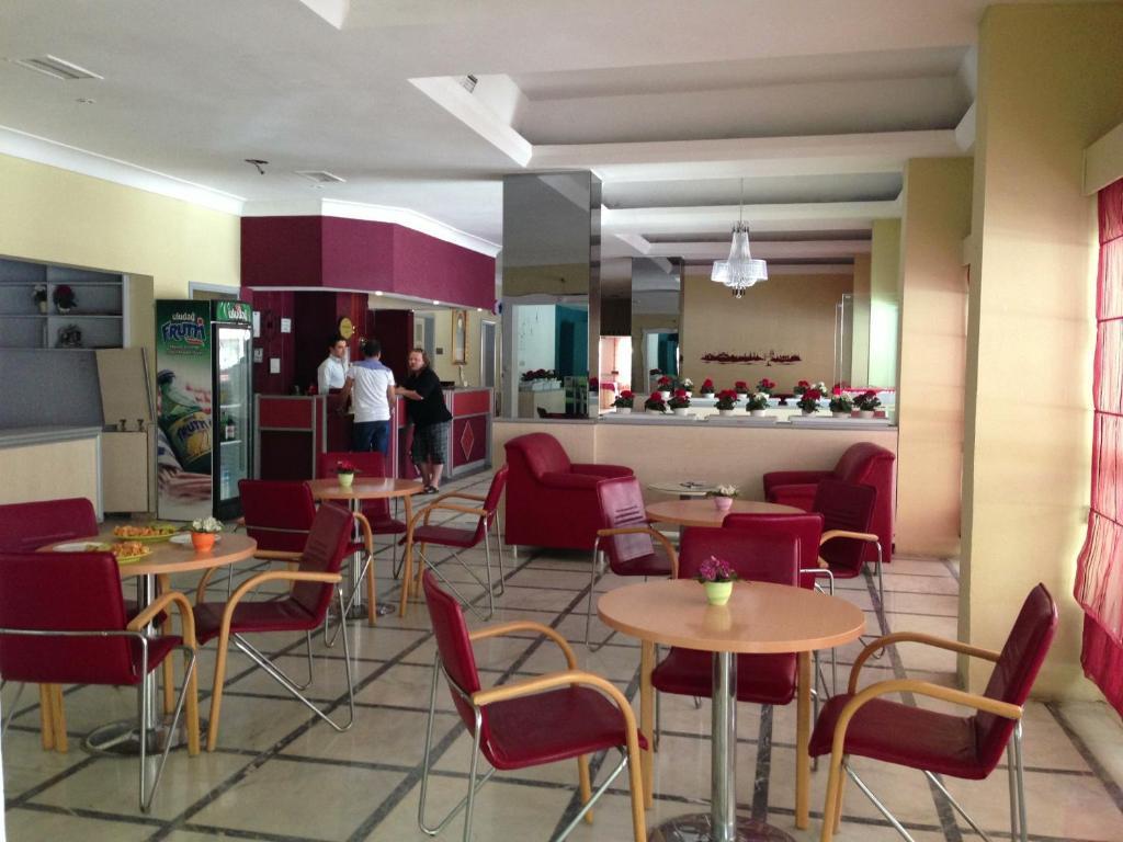 Hotel Santur คูซาดาซี ภายนอก รูปภาพ