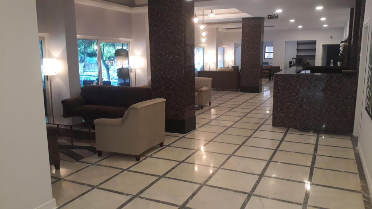Hotel Santur คูซาดาซี ภายนอก รูปภาพ